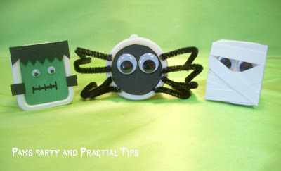 Halloween treat boxes that are perfect for a class party 