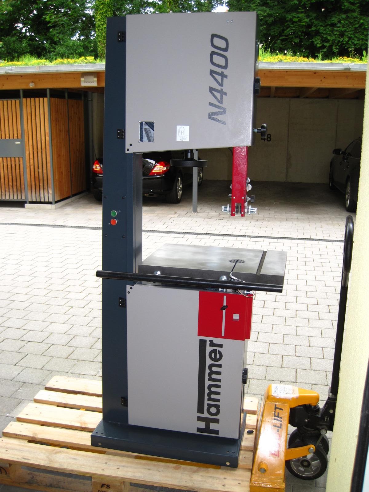 Basti´s Holzpage Bandsäge Hammer N4400