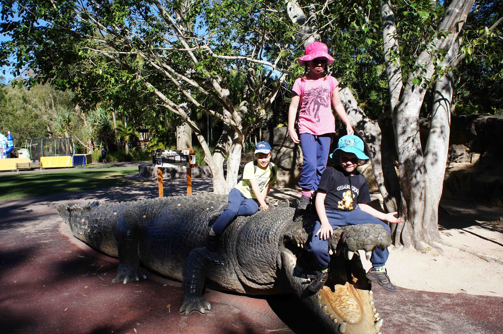 Johnsons Around Oz 2012 Day 61 Brisbane (Australia Zoo)