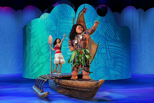 Disney on Ice presents Dream Big review - Moana and Maui 
