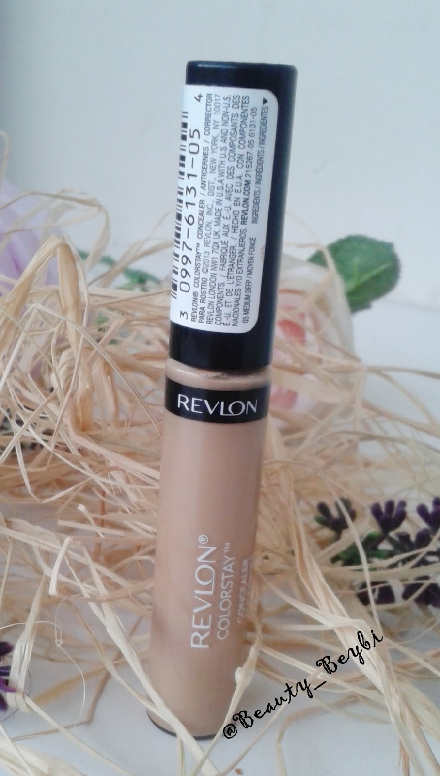 Gamze Celikdemir Revlon Colorstay Concealer