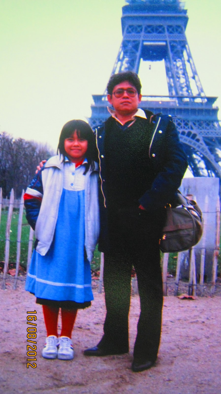 Poets United: Life of a Poet - Hank (Kaykuala)