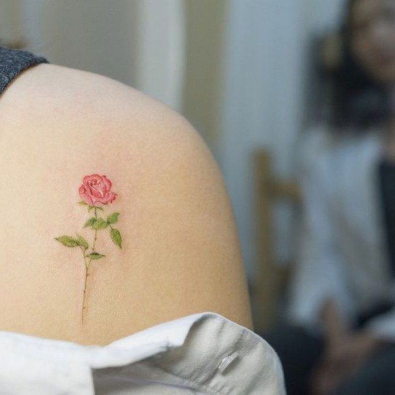17 mejores ideas sobre Pequeños Tatuajes De Flor en Pinterest  - Tatuajes De Rosas Pequeñas