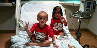 Kisah Haru Persahabatan Dua Gadis Cilik Penderita Kanker Kisah Haru Persahabatan Dua Gadis Cilik Penderita Kanker