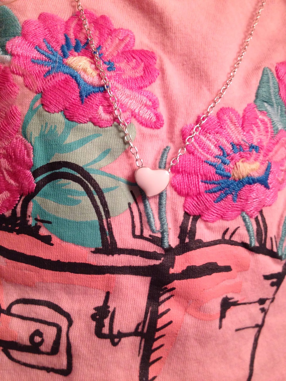 Heart Zipper Hot Flairs Accessory Review and GIVEAWAY