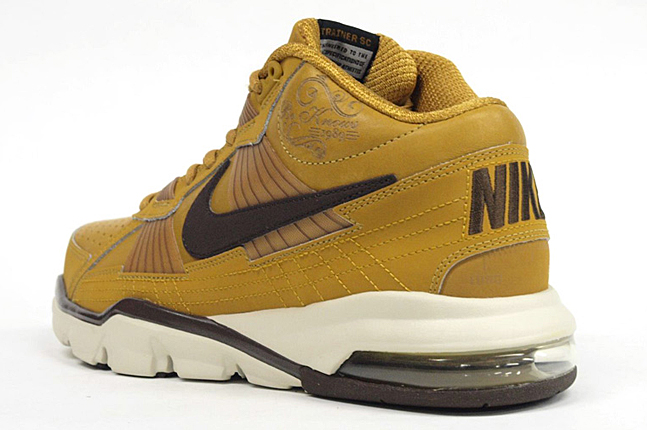 NIKE AIR TRAINER SC 2010: BO KNOWS PACK ~ Release Dates