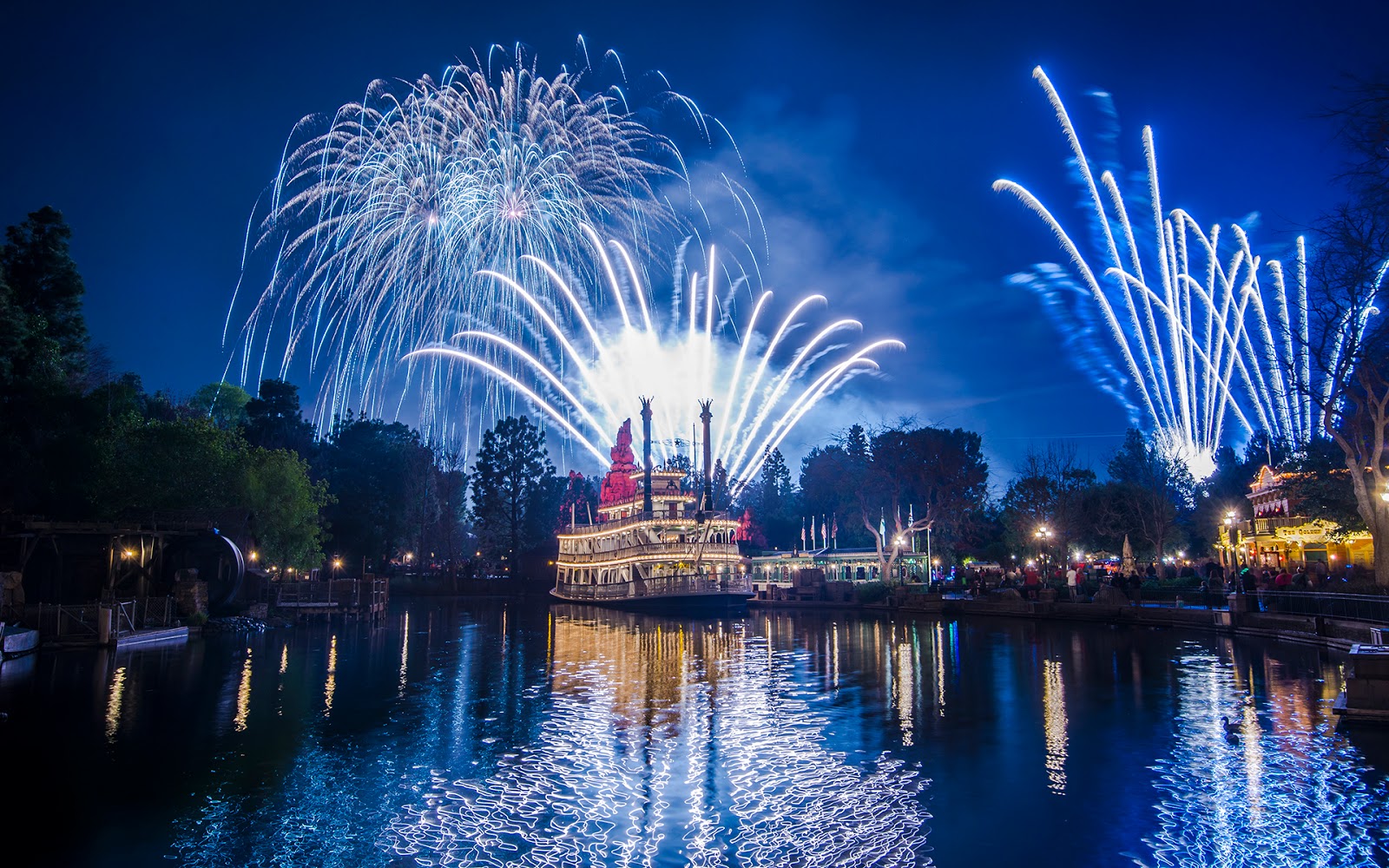 Fireworks Over the River II