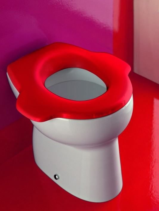 Diseños de baños para niños muy coloridos con muebles Florakids de