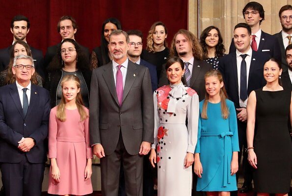 Queen Letizia wore a new floral embroidery dress by Manuel Pertegaz. Crown Princess Leonor and Infanta Sofia