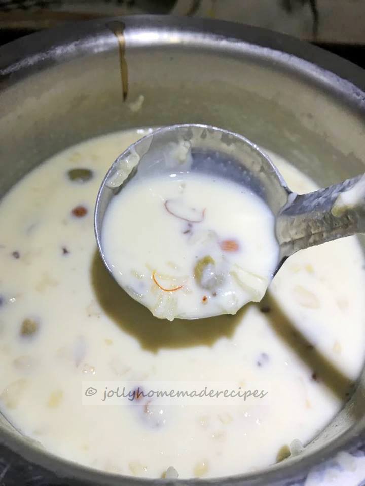 Kesari Rice Kheer Recipe, How to make Chawal ki Kheer Saffron
