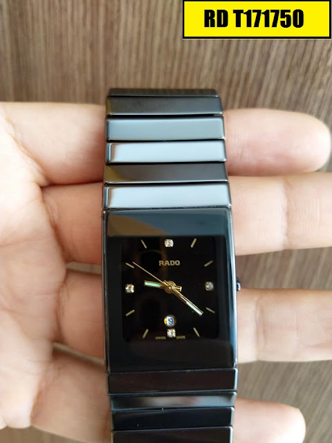 Đồng hồ nam mặt chữ nhật Rado RD T171750