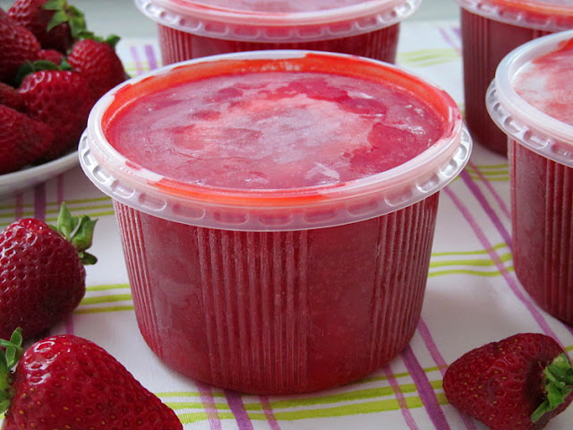 "Клубничная подливка" (заморозка)