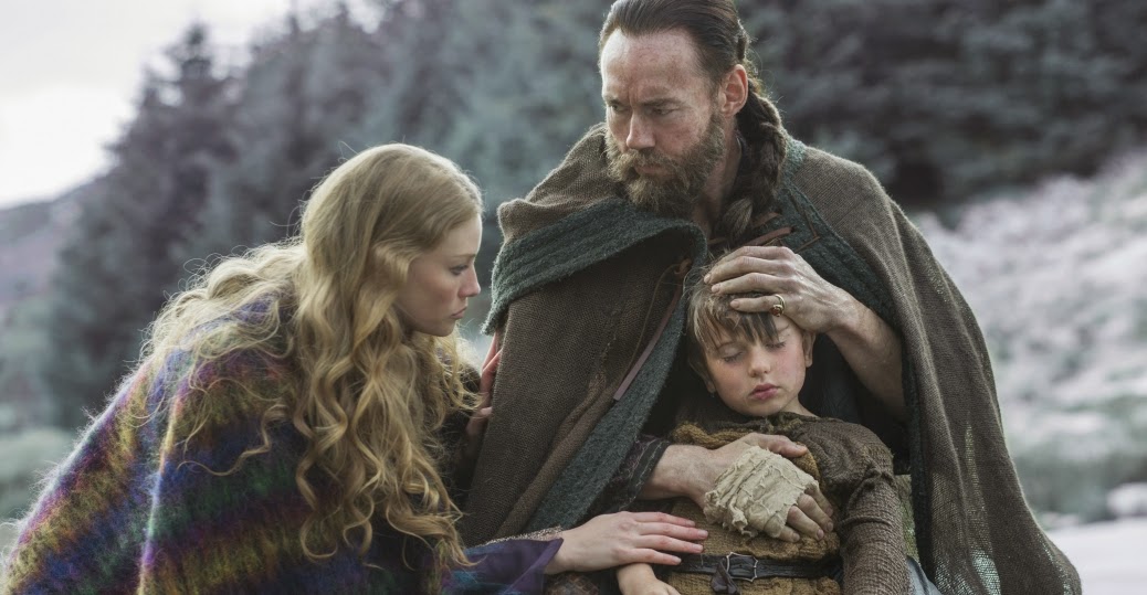 викинг с белыми волосами. женщины и дети викингов. гида из викингов. викинги мама. викинг рагнар и его жена.