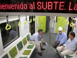 Mauricio Macri en los nuevos vagones de la línea A del subterráneo