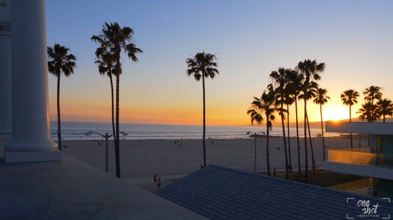 22 Photos vs. Step Inside $10 Million Dollar Beachfront Luxury Home vs. Interior Design Tour