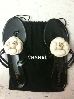 chanel rubber flower flip flops