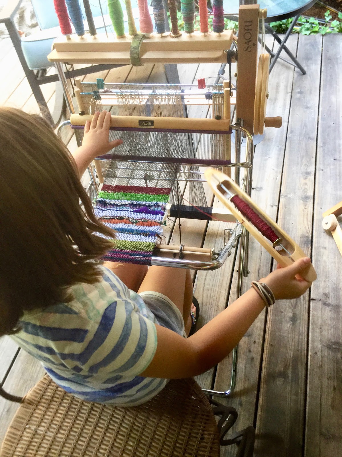 CENTERING WITH FIBER Learn to weave Classes on Saori looms