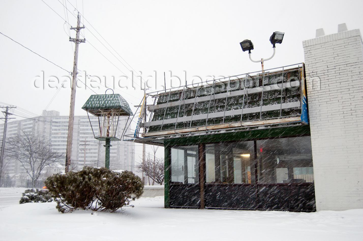 Euclid Evolution Arthur Treachers Closes, Appears to be Abandoned for