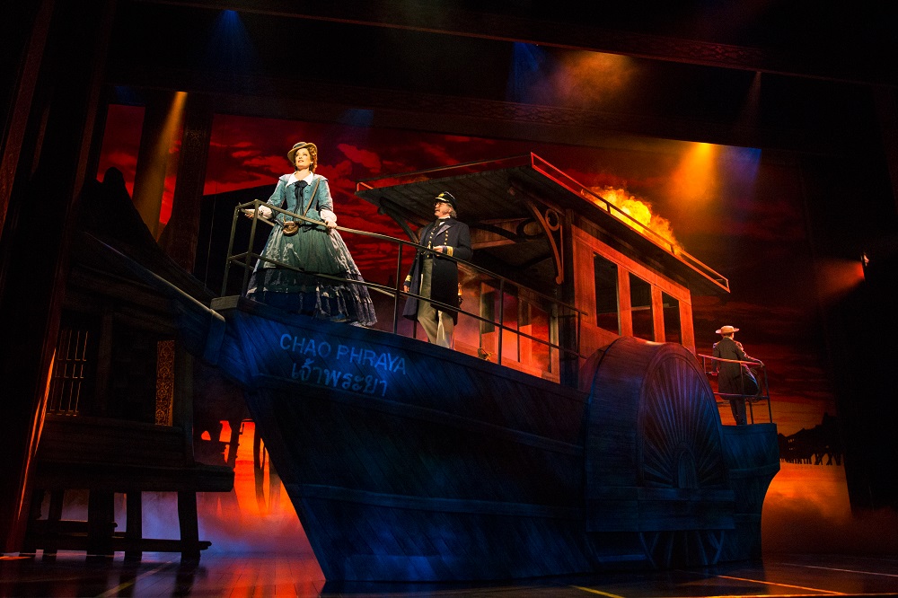 Ionarts Touring production gives 'King and I' another shot