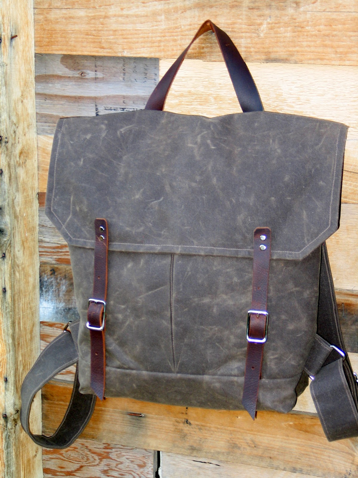 Once upon a bag... Waxed canvas backpack the Trekker