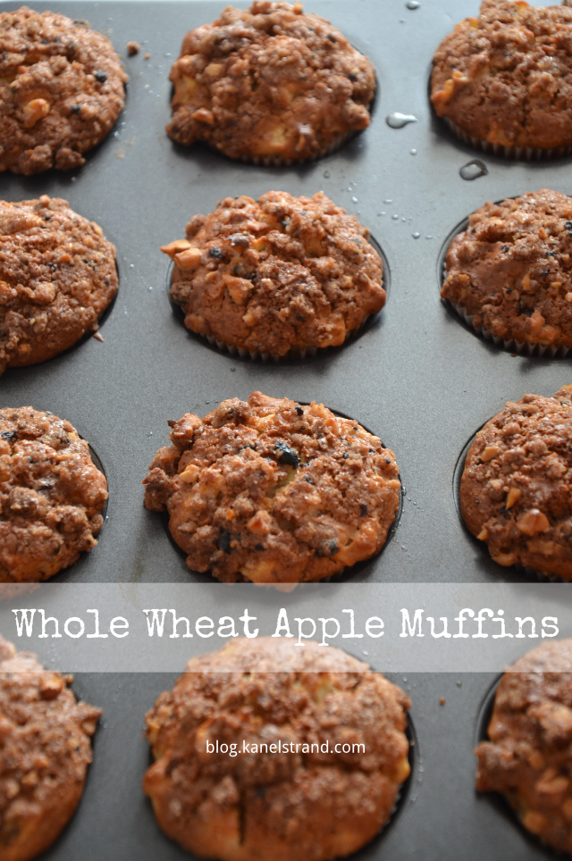 Kanelstrand: Whole Wheat Apple Muffins