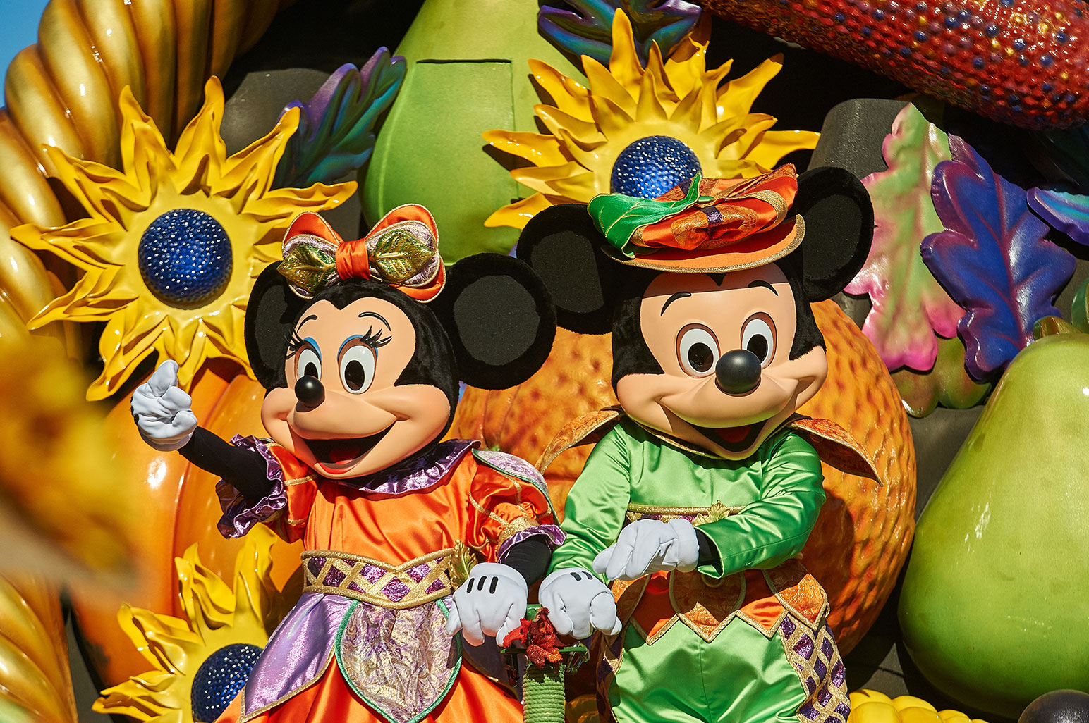 Disneyland Paris Celebrates Halloween & 90 Years with Mickey Mouse