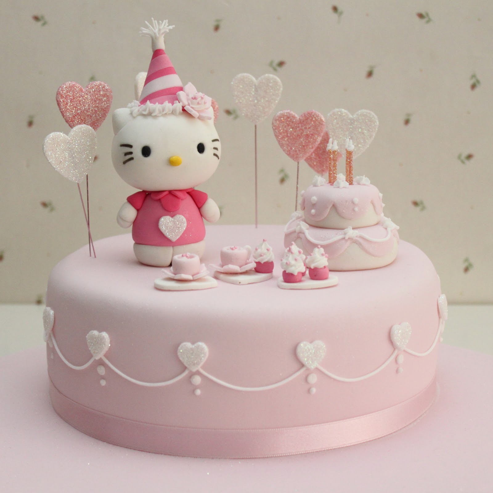 Atelier Sucrème: Pastel Hello Kitty cumpleaños
