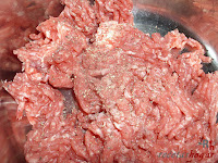Carne molida con sal y pimienta negra