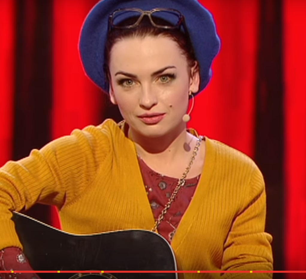 артистка шоу