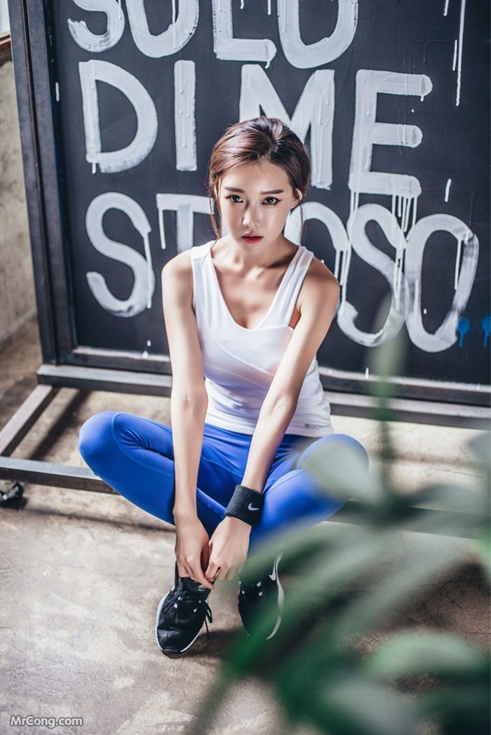 Beautiful Yoon Ae Ji poses glamor in gym fashion photos (56 photos) photo 2-5