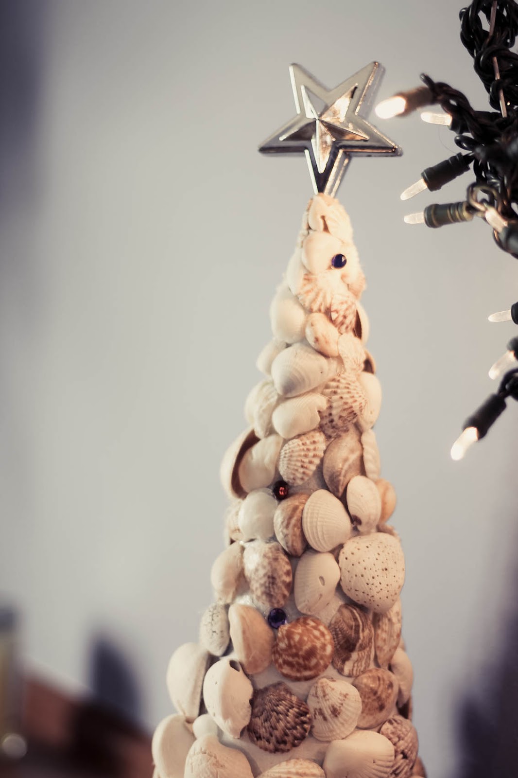 The Wandering Elephant DIY Shell Christmas Tree