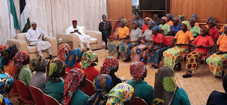 Buhari Meeting With the 82 Chibok Girls