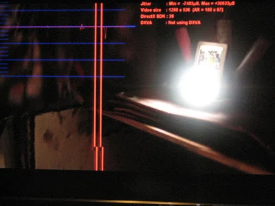مثال خطوط حمراء في شاشة الكمبيوتر