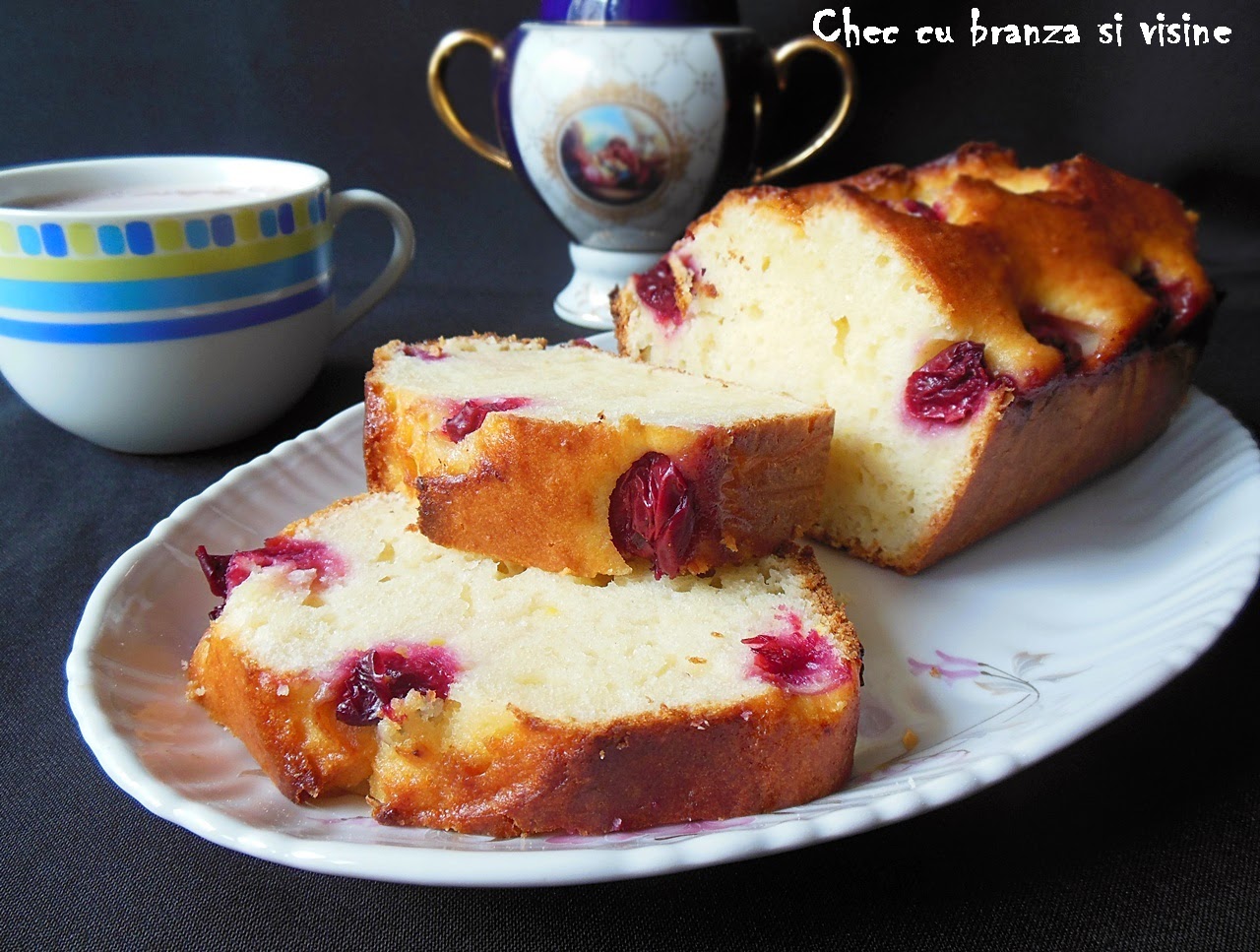 Chec cu branza si visine