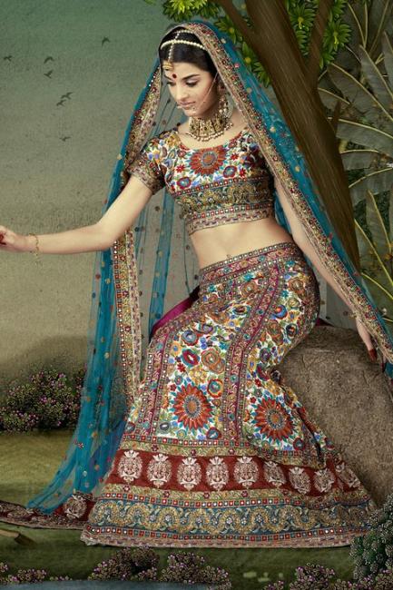 Giselli Monteiro Latest Photoshoot In Indian Wedding Clothes