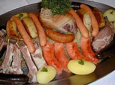 Clo's Sensuous Delights: Choucroute en Cocotte-Minute, Ou Mijoteuse, Ou