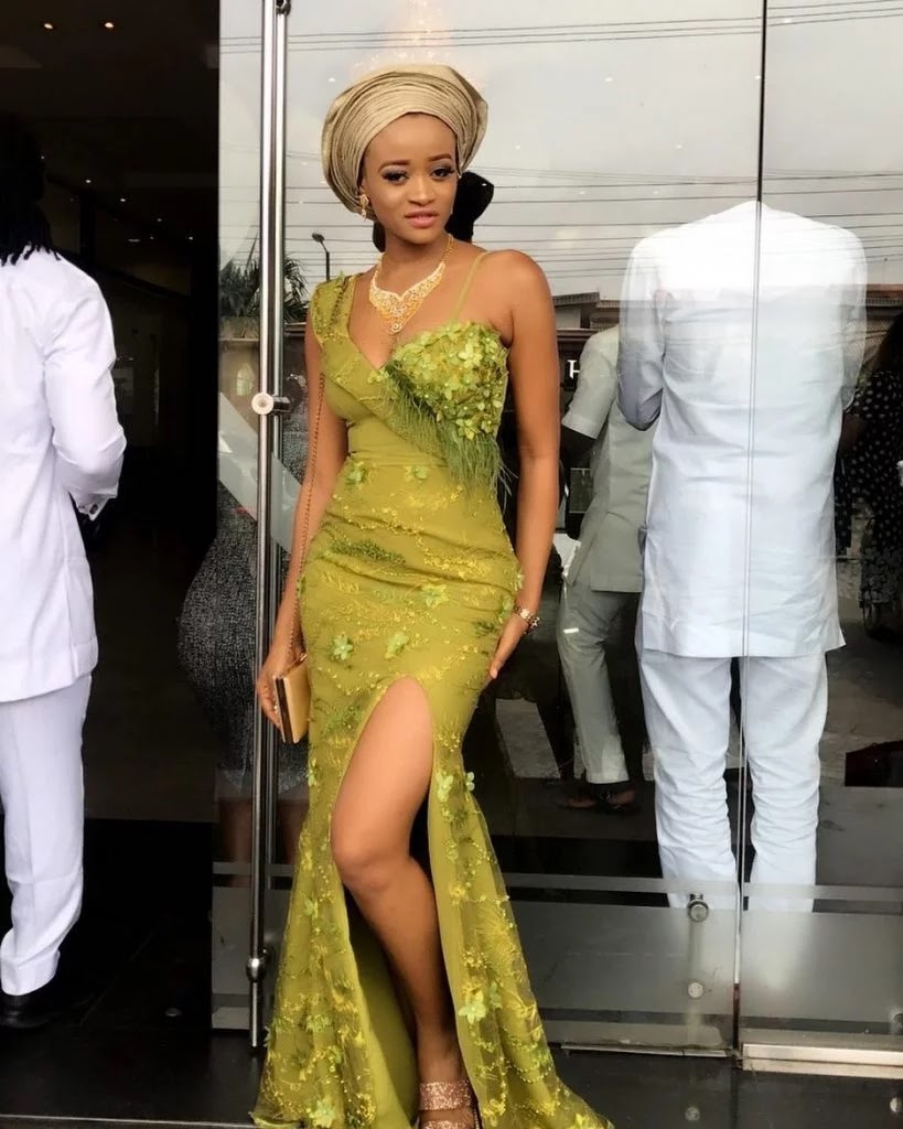 Wanna Be a Trendsetter- Checkout These Eye-popping Aso-Ebi Styles