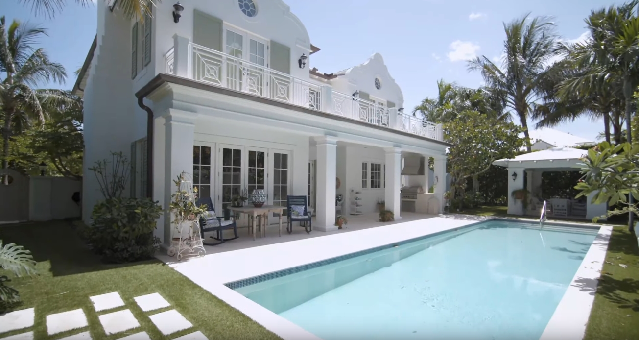 13 Photos vs. 119 East Inlet Dr, Palm Beach, FL Home Interior Design Tour
