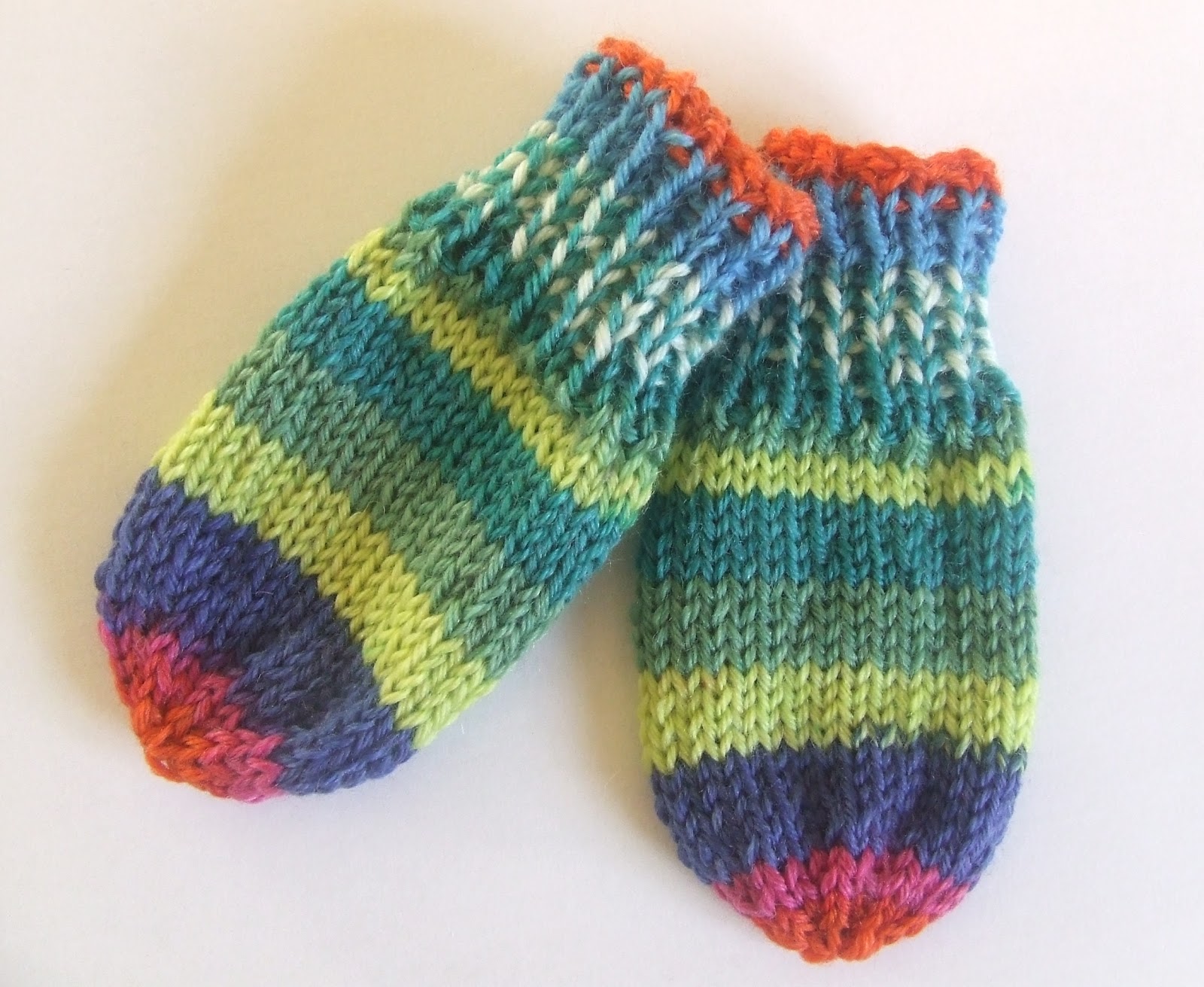 The Yarn Owl's Nest: How to knit thumbless mittens - Tommy No-Thumb