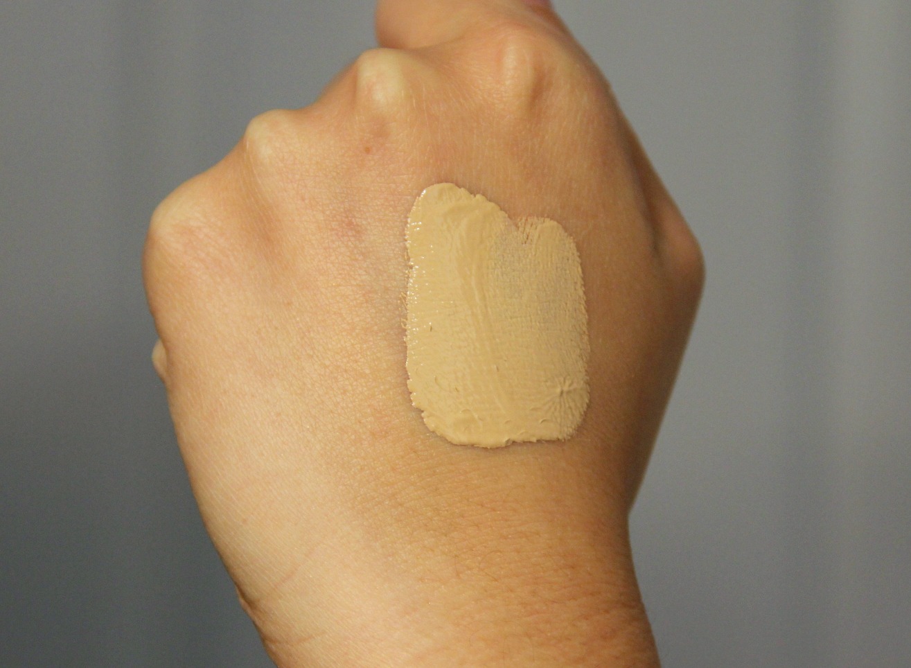 Quo Matte Revolution Foundation Demo & Review — Raincouver Beauty