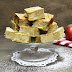 Cuadraditos de pudin de manzana