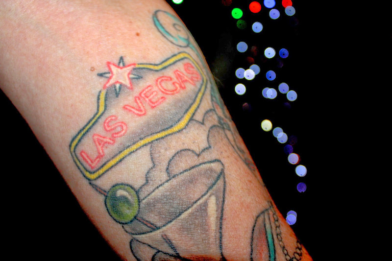 This was the reason for Em's next tattoo, a tribute of Las Vegas to  title=