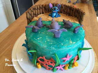 Gâteau Stitch & les Dauphins (Fondant/Pâte à Sucre) Stitch and Dolphins Cake (Fondant)