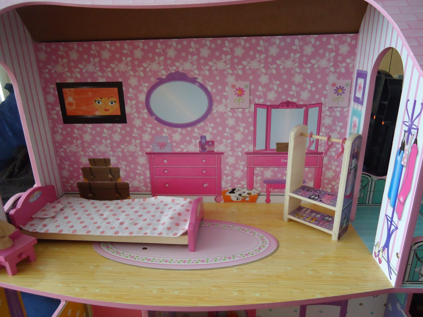 The Glamour Mansion from Argos