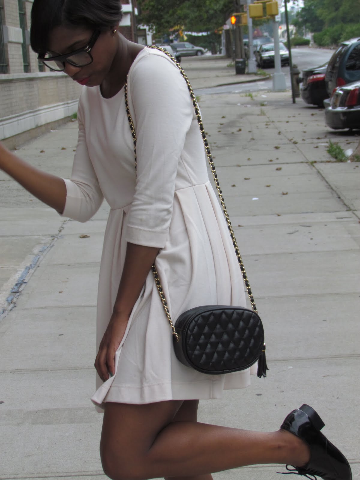 Fashion Steele NYC: white dress and shiny shoes