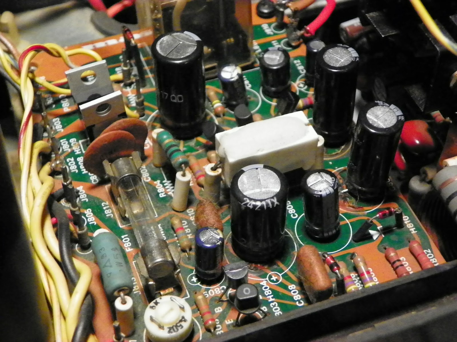 Vintage HiFi Audio Restorations Marantz 2330 Receiver