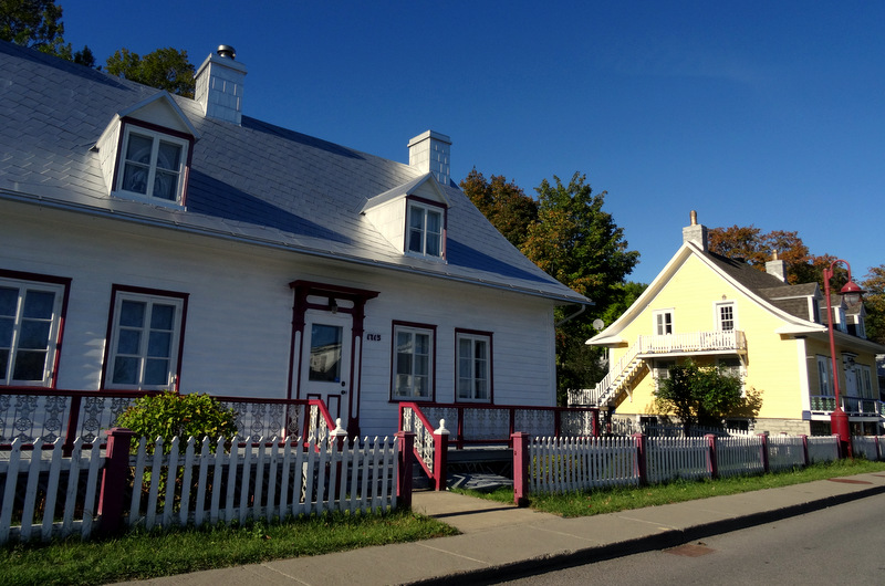 TRAVEL AND LIFESTYLE DIARIES The Village of SaintJeandel’Îled