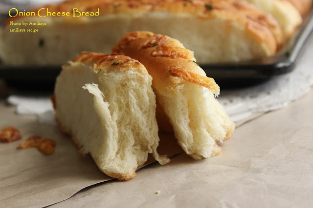 Onion Cheese Bread