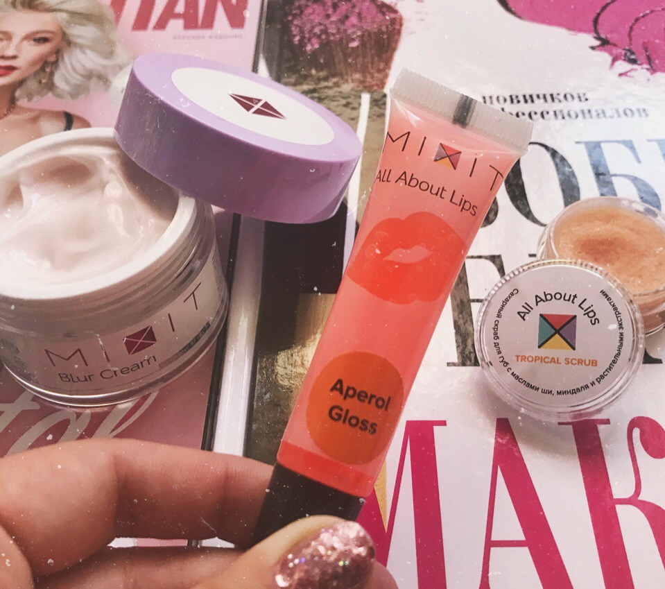 Помада миксит. Миксит бальзам для губ. Миксит блеск для губ. Жидкая губная помада mark avon. Косметика sorbet lip cream старые.