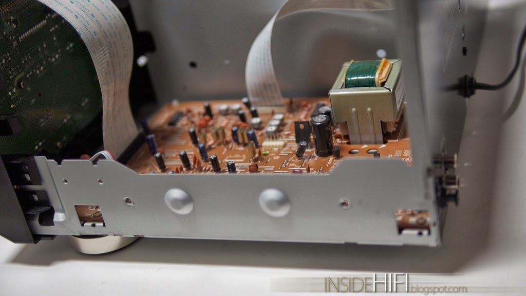 Inside HiFi Pioneer PDF607